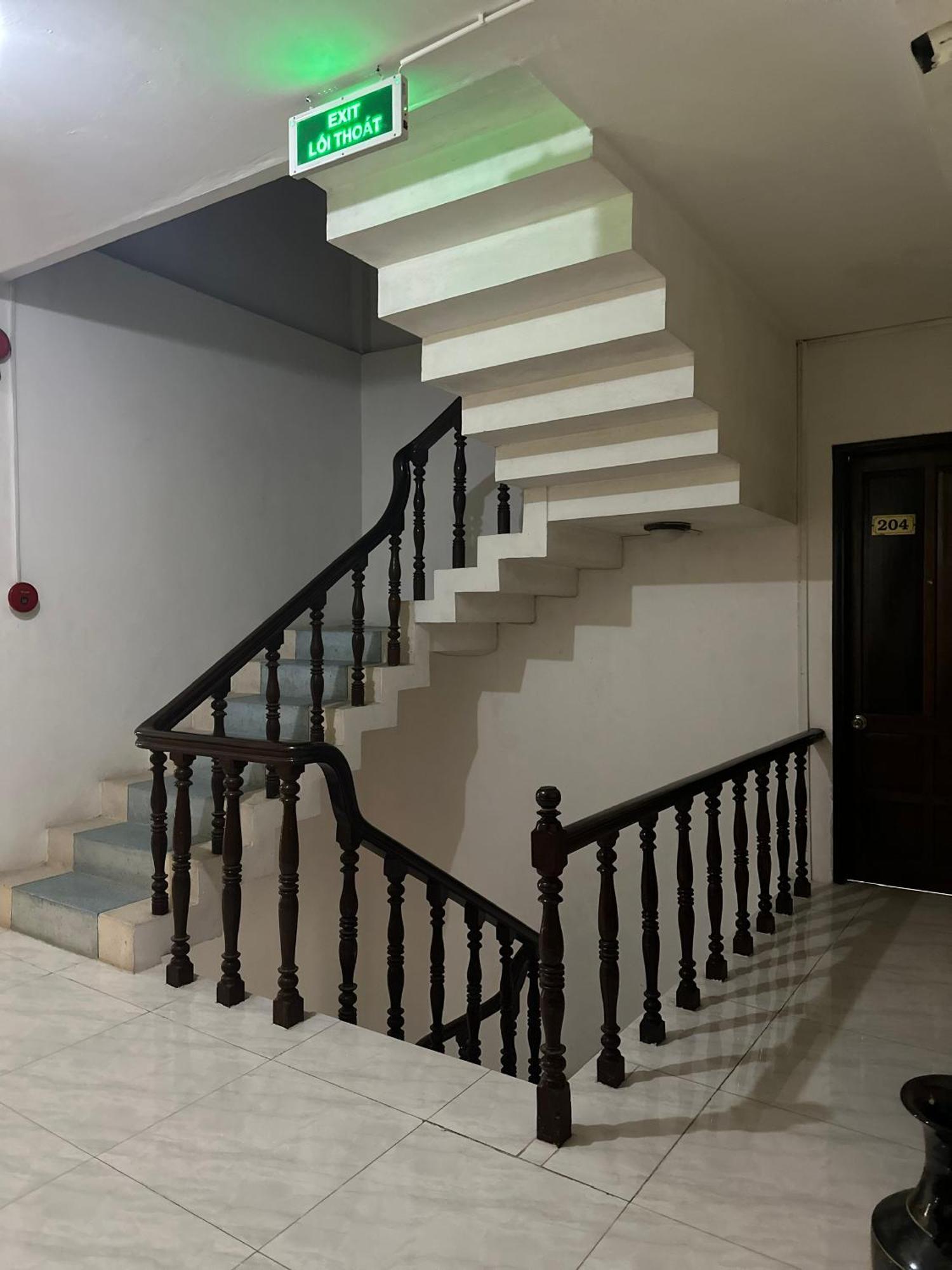 Dong Loi Hotel Хюэ Экстерьер фото