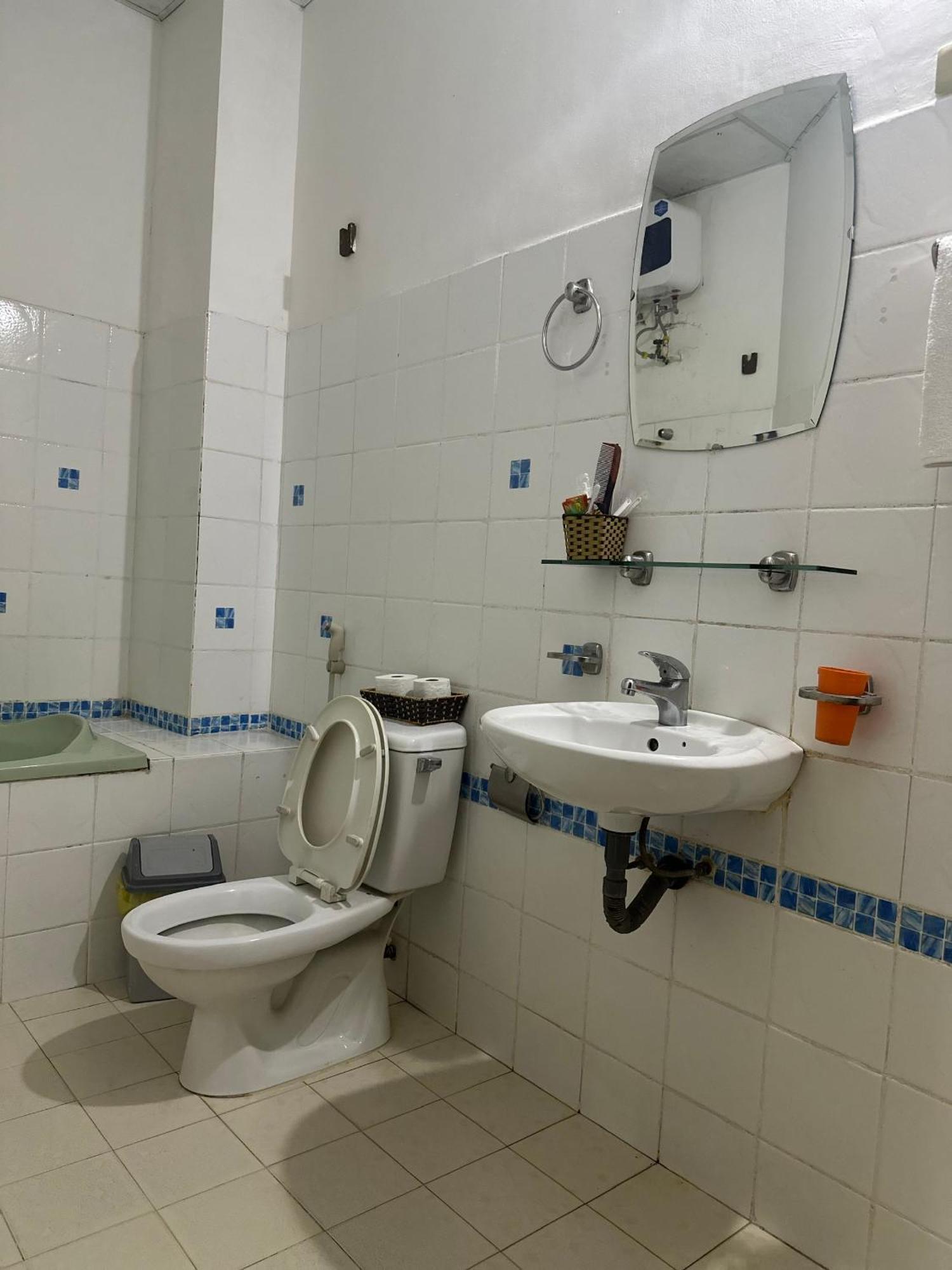 Dong Loi Hotel Хюэ Экстерьер фото